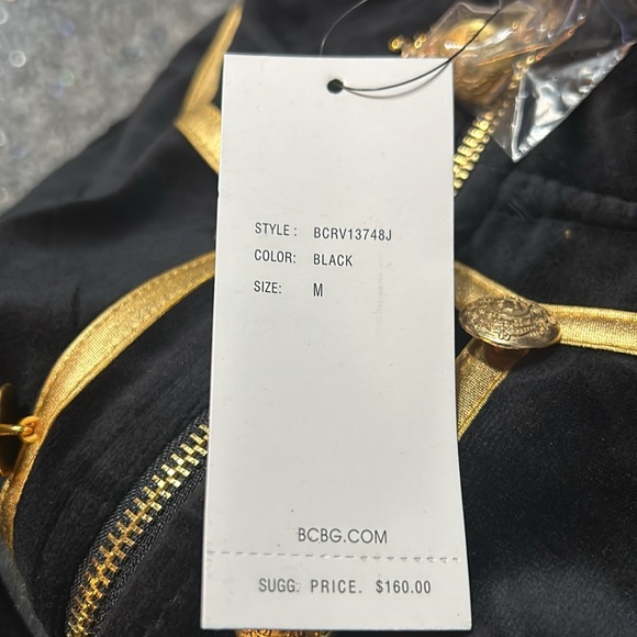 This beautiful BCBGMAXAZRIA jogger you can’t go wrong.  Stylish jogger. - Picture 8 of 8